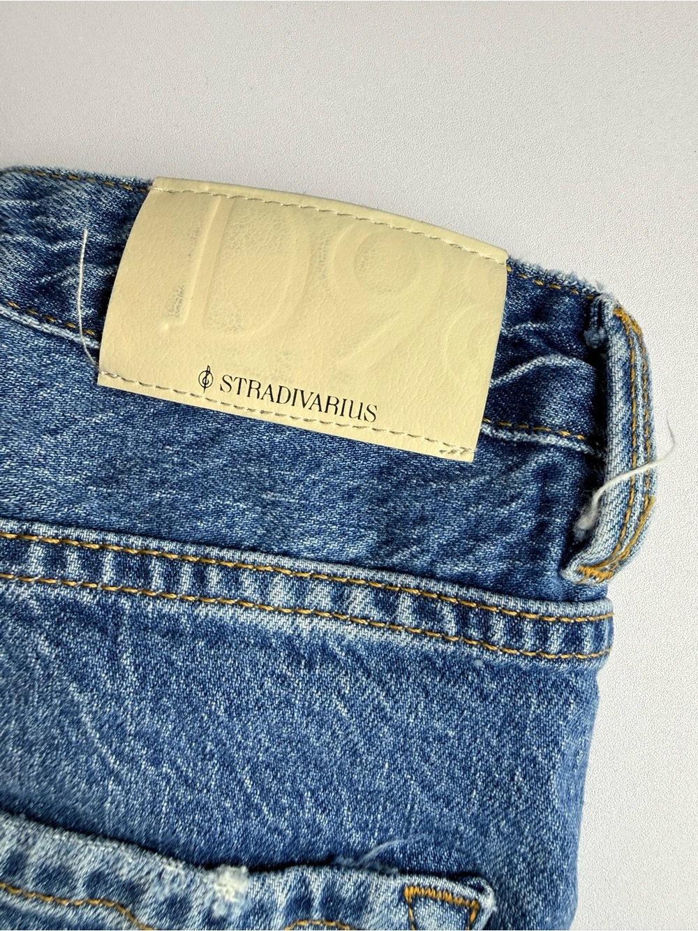 Stradivarius Vintage Wash Straight Leg mom Jeans aesthetic Relaxed Y2K 42/10 - Picture 3 of 7